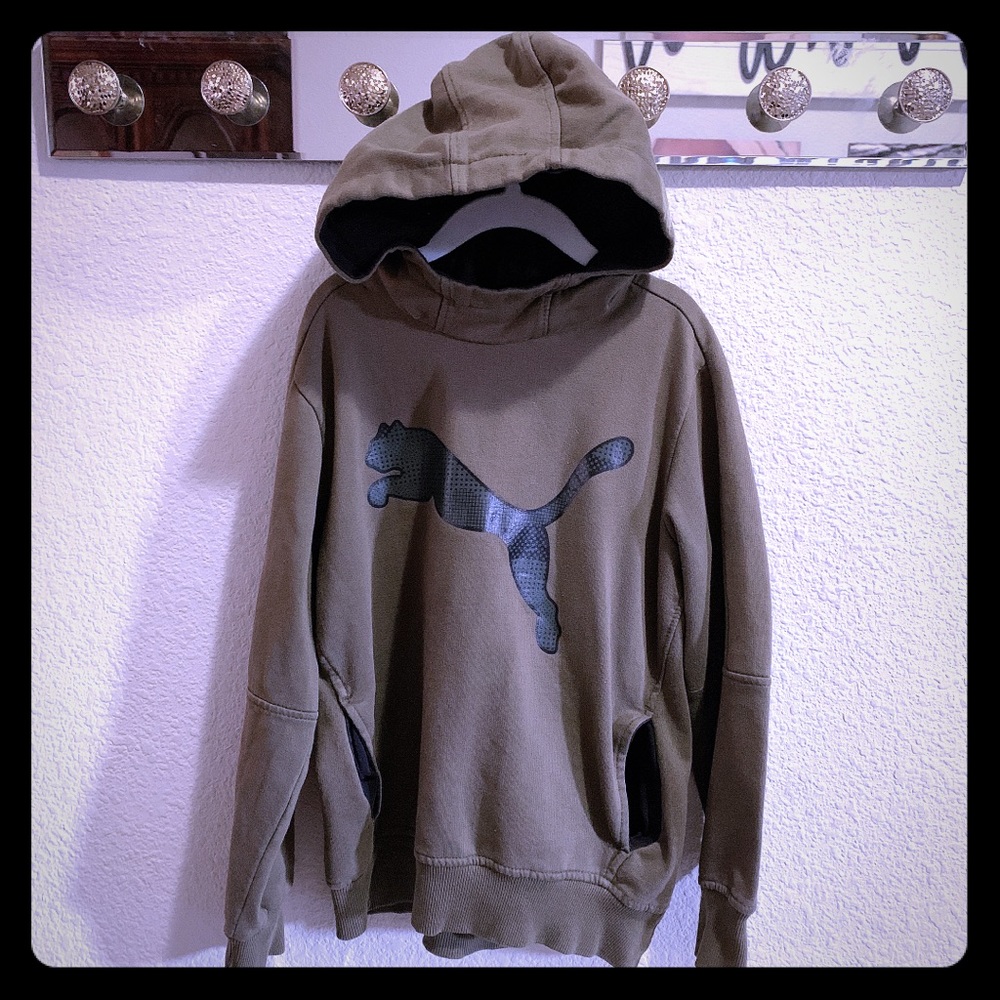 Boys Puma Hoodie w/Pockets - Olive